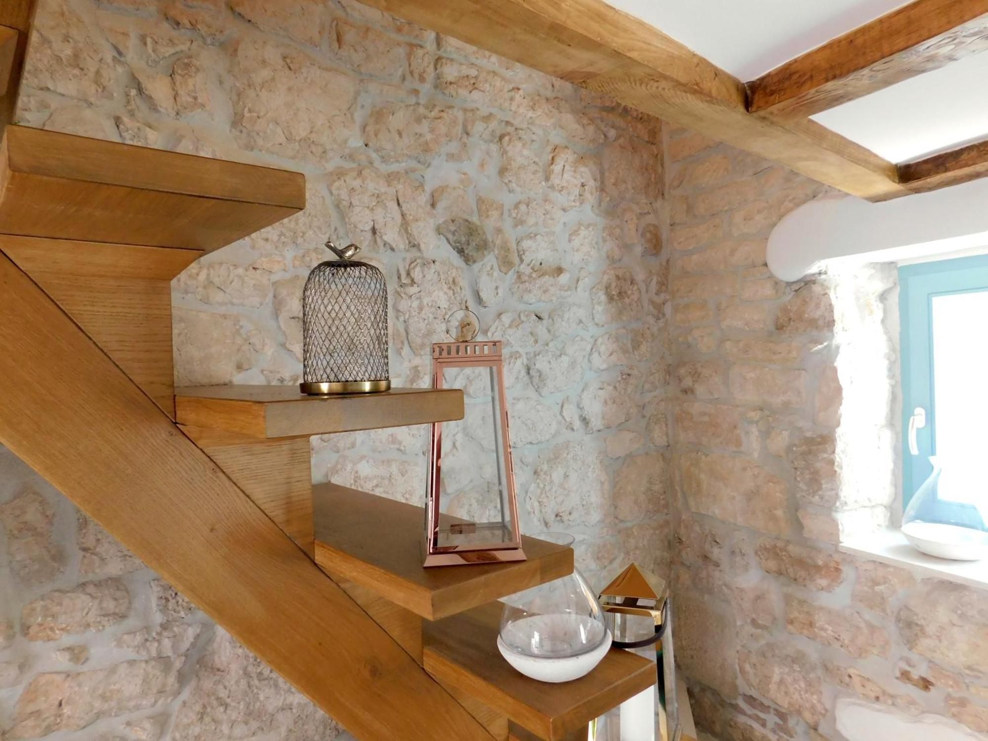 Bezauberndes Steinhaus Mit Garten In Der Altstadt Von Rovinj Bagian luar foto